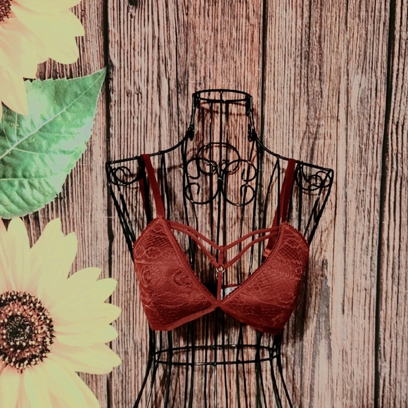 Front Cage Weave Merlot Bralette - Picture 3 of 11